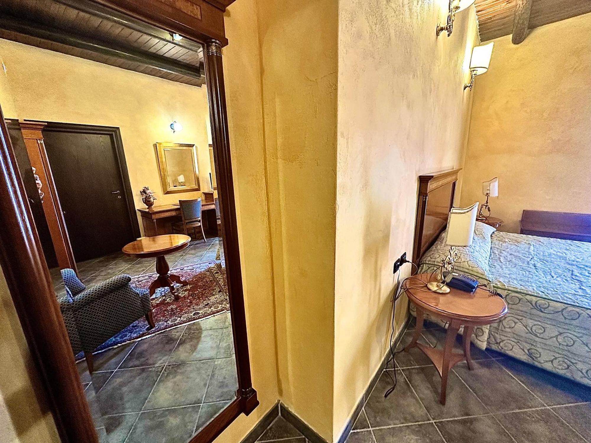 Palazzo Marzano Hotel Briatico Exterior photo